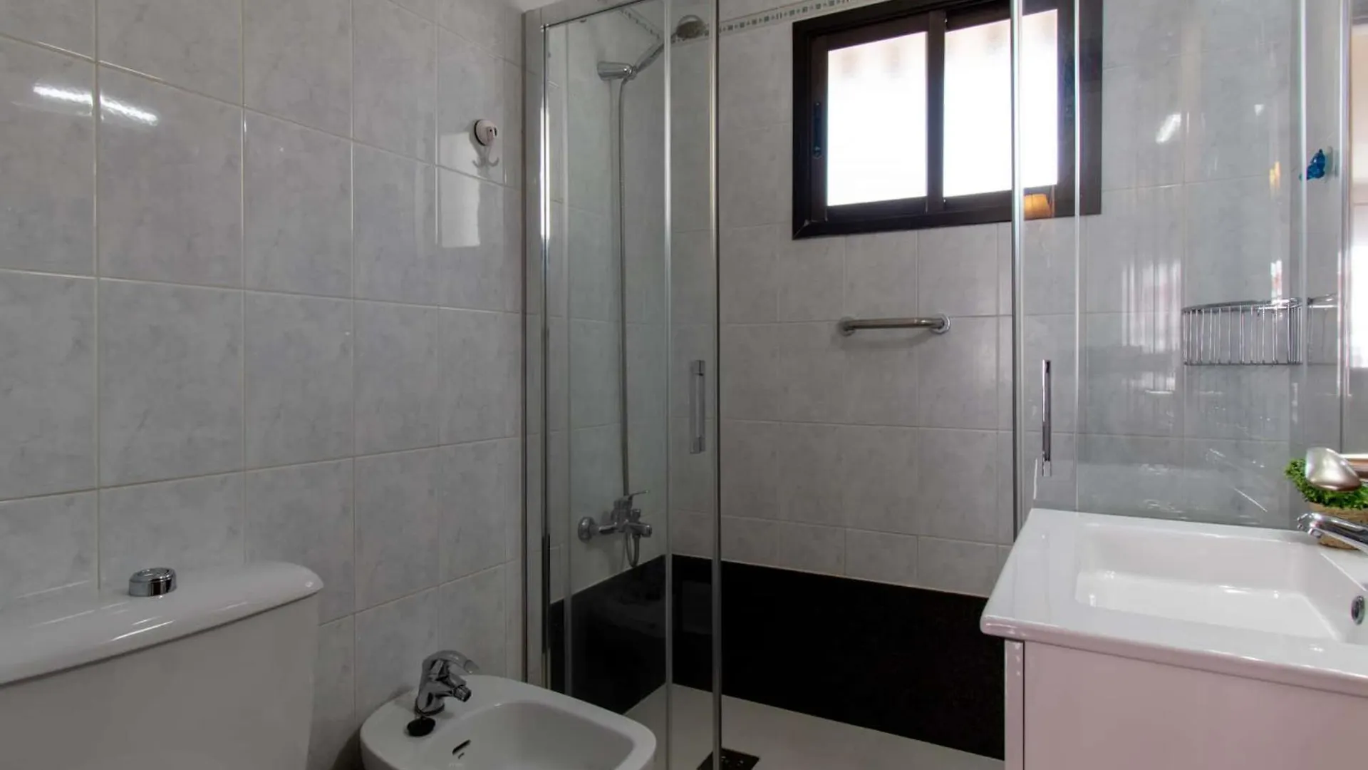 Apartment Las Floritas 19 - Two Bed Playa de las Américas