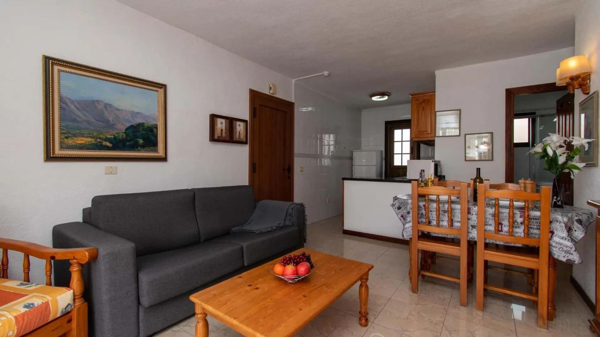 Las Floritas 19 - Two Bed Playa de las Américas Apartment